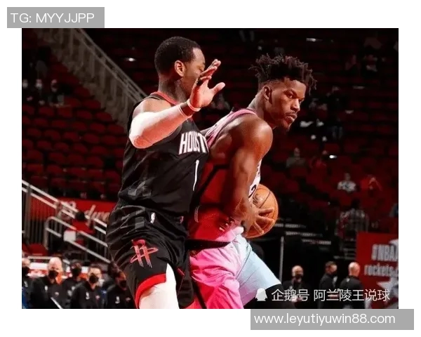 卢表示比尔今日缺席对抗训练仅进行投篮练习状态仍需观察 卢表示比尔今日缺席对抗训练仅进行投篮练习状态仍需观察