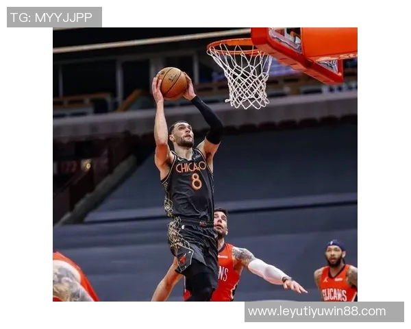 纳兹里德表现惊艳18投11中砍下33分三分球命中率高达60