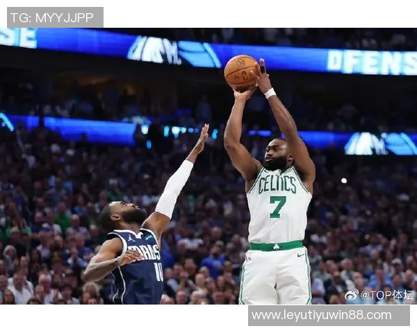 杰伦布朗本月场均30分领跑联盟展现FMVP实力不容小觑