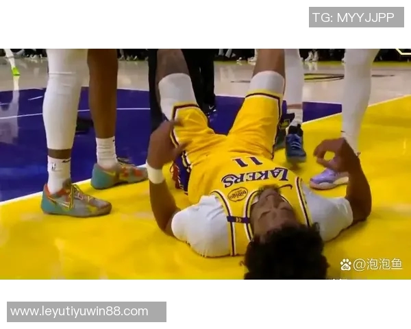 湖人客场挑战森林狼五名主力缺阵海斯和斯玛特出战存疑 湖人客场挑战森林狼五名主力缺阵海斯和斯玛特出战存疑